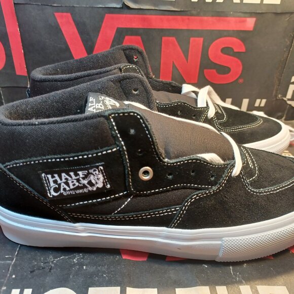 Vans Men's 11.5 Skate Half Cab Classic Black/White Canvas Suede VN0A5FCDY28 - Picture 2 of 12